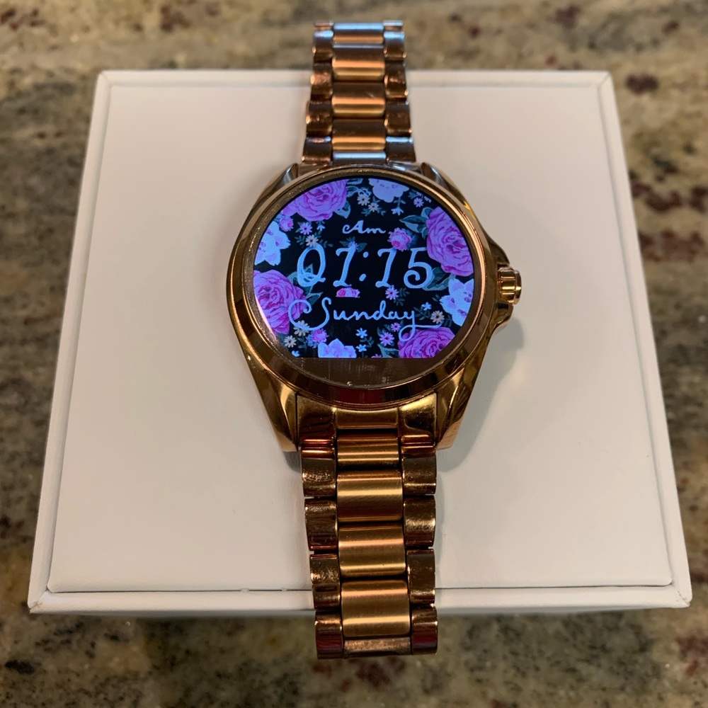 Michael Kors Access Smartwatch - Rose Gold - Picture 3 of 4
